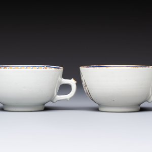 Two sets of Chinese export monogrammed polychrome cups and saucers, Qianlong/Jiaqing — photo 5