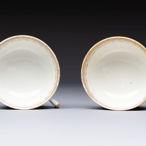 Two sets of Chinese export monogrammed polychrome cups and saucers, Qianlong/Jiaqing — photo 8
