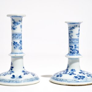 Two small Chinese blue and white candlesticks, Kangxi — 照片 2