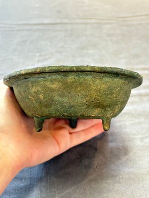 Two small Chinese bronze brush washers, Dong Chang Qi 董昌器 and Da Xiang Yuan Nian 大象元年 marks, Yuan/Ming — photo 3
