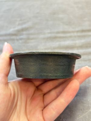 Two small Chinese bronze brush washers, Dong Chang Qi 董昌器 and Da Xiang Yuan Nian 大象元年 marks, Yuan/Ming — photo 8