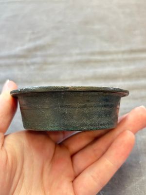 Two small Chinese bronze brush washers, Dong Chang Qi 董昌器 and Da Xiang Yuan Nian 大象元年 marks, Yuan/Ming — 照片 10