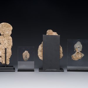 Two small Gandhara grey schist Bodhisattva heads, a stucco sculpture of Bodhisattva and a stucco female head, 1/4th C. — 照片 3