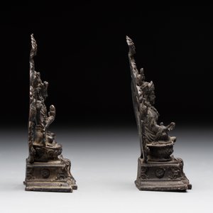 Two small Sino-Tibetan bronze Buddhas, 19/20th C. — photo 4
