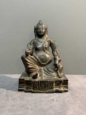 Two South-East Asian bronze figures of Buddha, 18/19th C. — photo 1