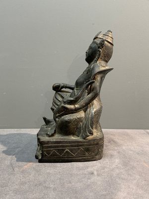 Two South-East Asian bronze figures of Buddha, 18/19th C. — photo 2