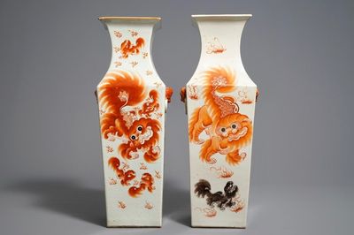 Two square Chinese qianjiang cai vases with buddhist lions and ladies, 19/20th C.