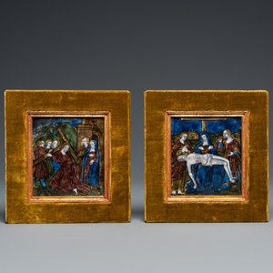 Two square Limoges enamel plaques depicting a pieta and Christ carrying the Cross, France, 16th C. — 照片 1