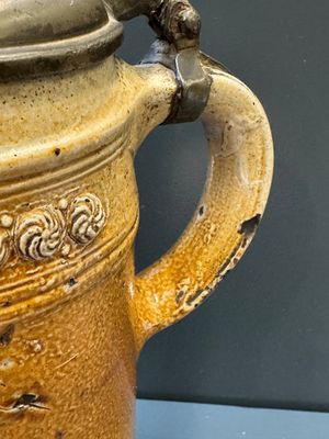 Two stoneware jugs with pewter lids, one with a coat of arms and dated 1636, Germany, 17th C. — photo 20