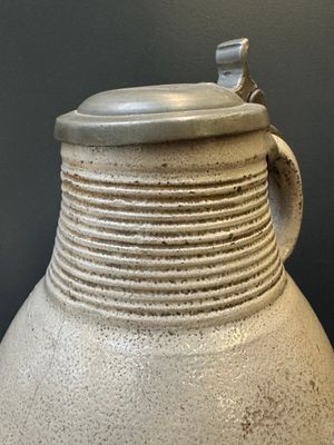 Two stoneware jugs with pewter lids, one with a coat of arms and dated 1636, Germany, 17th C. — photo 7