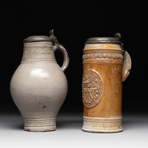 Two stoneware jugs with pewter lids, one with a coat of arms and dated 1636, Germany, 17th C. — photo 1