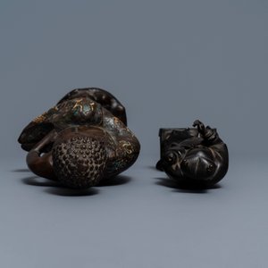 Two tall bronze figures of an immortal and an Arhat, China and Japan, 18/19th C. — photo 7