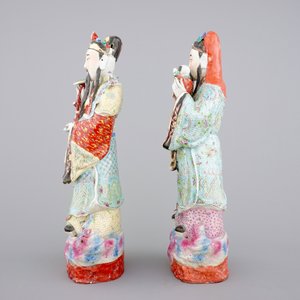 Two tall Chinese famille rose porcelain figures of immortals, 19/20th C. — 照片 2