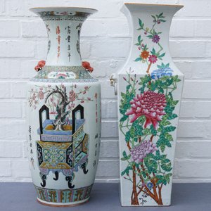 Two tall Chinese famille rose vases, 19/20th C. — 照片 16
