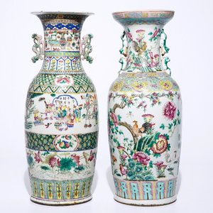 Two tall Chinese famille rose vases, 19th C. — photo 1