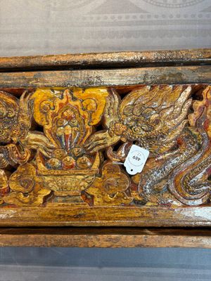 Two Tibetan polychromed wooden folding tables with dragon design, 19/20th C. — photo 9