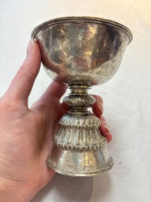 Two Tibetan silver butter lamps, 19th C. — photo 2