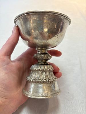 Two Tibetan silver butter lamps, 19th C. — photo 4