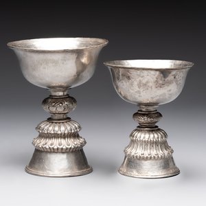 Two Tibetan silver butter lamps, 19th C. — photo 1