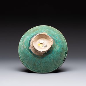 Two turquoise-and-black-glazed bowls, Kashan, 13/14th C. — photo 3