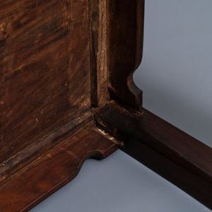Two Vietnamese or Chinese mother-of-pearl inlayed wooden stands, 19th C. — photo 9