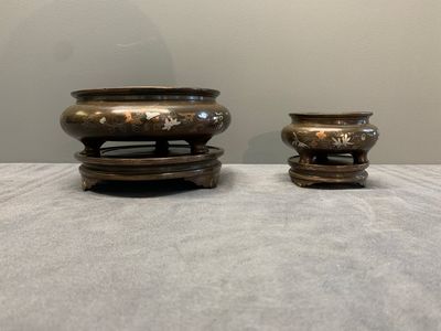 Two Vietnamese silver-inlaid bronze censers on stand, Đức Từ 德祠 mark, 19th C. — photo 3