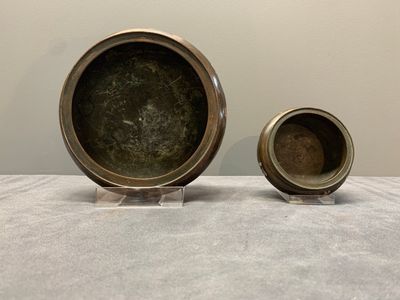 Two Vietnamese silver-inlaid bronze censers on stand, Đức Từ 德祠 mark, 19th C. — photo 7