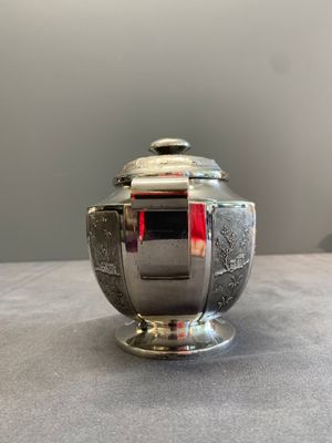 Two Vietnamese silver teapots and a covered sugar bowl, marked Donghung, ca. 1900 — 照片 11