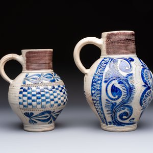 Two Westerwald stoneware jugs, one inscribed 'GR', Germany, 18th C. — photo 4