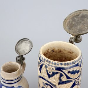 Two Westerwald stoneware pewter-mounted jugs, 17/18th C. — 照片 6