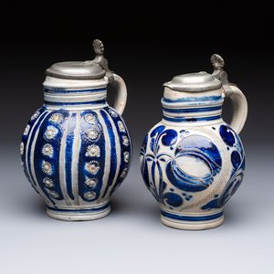 Two Westerwald tankards with mounted pewter lids, one lid dated 1757, Germany, 18th C. — photo 1