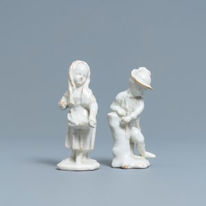 Two white Dutch Delftware figures of a boy and a girl, 18th C. — photo 1