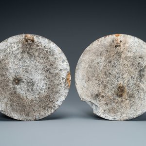 Two white marble medallions depicting Bacchus and Flora, probably Italy, 17th C. — 照片 2