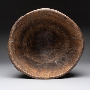 Two wooden Gothic panels, a bowl, board and a gaffel, 15th C. and later — foto 8
