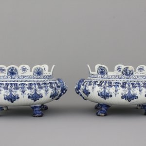 Uitzonderlijk paar blauw en witte Delftse glaskoelers, 18e eeuw — foto 2