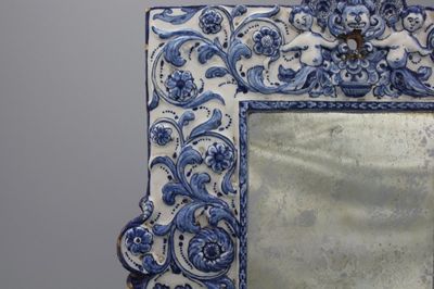 Uitzonderlijke Delftse rechthoekige spiegellijst, 1675-1685