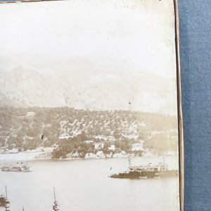 Un album de neuf photos argentiques dont une vue panoramique du Bund à Shanghai, Chine, daté 1899 — photo 21