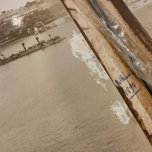 Un album de neuf photos argentiques dont une vue panoramique du Bund à Shanghai, Chine, daté 1899 — photo 45