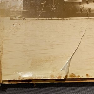 Un album de neuf photos argentiques dont une vue panoramique du Bund à Shanghai, Chine, daté 1899 — photo 59