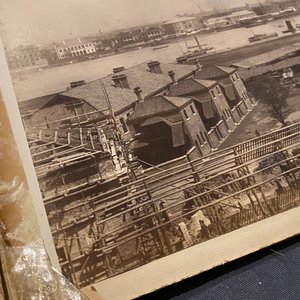 Un album de neuf photos argentiques dont une vue panoramique du Bund à Shanghai, Chine, daté 1899 — photo 68