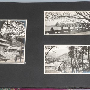 Un album de photos en noir et blanc d'un voyage en Chine, vers 1900-1920 — photo 3