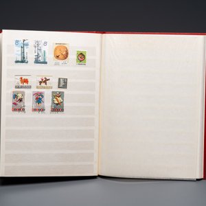 Un album de timbres postales, Chine, 20ème — photo 12