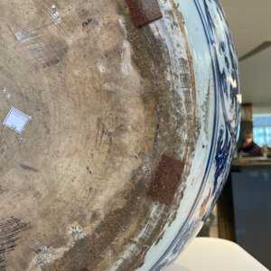 Un aquarium de taille exceptionelle en porcelaine de Chine en bleu et blanc, Kangxi — photo 23