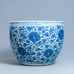 Un aquarium de taille exceptionelle en porcelaine de Chine en bleu et blanc, Kangxi — photo 5