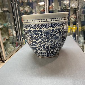 Un aquarium en porcelaine de Chine en bleu et blanc, 19ème — photo 11