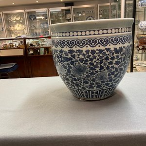 Un aquarium en porcelaine de Chine en bleu et blanc, 19ème — photo 10