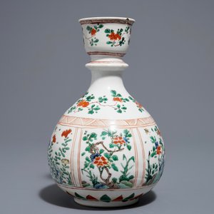 Un base de huqqah en porcelaine de Chine famille verte, Kangxi — photo 4