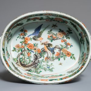 Un bassin tripod en porcelaine de Chine famille verte, Kangxi — photo 6