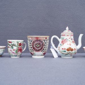 Un bel ensemble d'objets à thé en porcelaine de Chine famille rose, Yongzheng/Qianlong — photo 39
