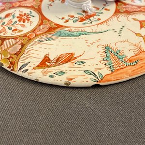 Un beurrier couvert en faïence de Delft doré à décor de chinoiserie, 18ème — photo 10